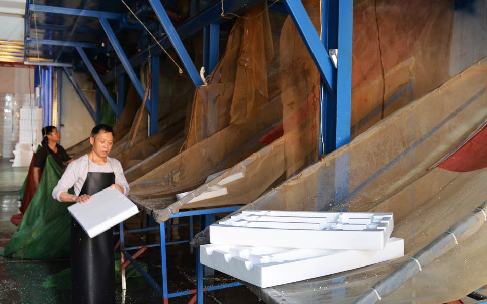 泡沫包装成品生产中